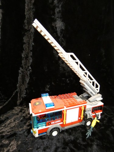 Pre owned lego - city, truck