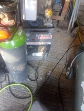 Lincoln Electric 220 Amp Mig Welder