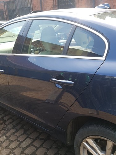Volvo s60 door bare - s60, (rear