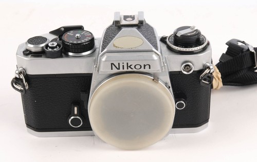 Nikon 35mm film - fe, camera