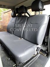 RENAULT TRAFIC 9 SEATER