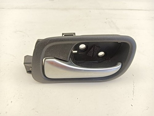 Front inner left door handle - inner,