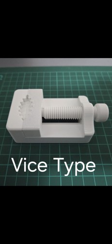 Coin clamp for cleaning - for,
