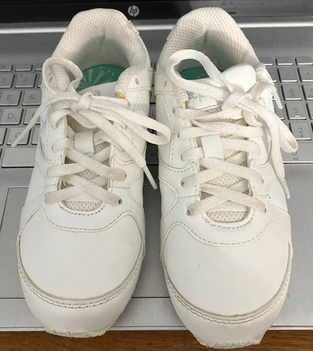Size white kaepa cheer - 12,