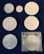 5 X Queen Elizabeth II Crowns