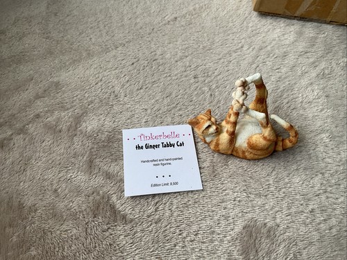 Country artists breed - artists, apart