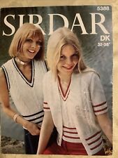 Sirdar knitting pattern 5388. DK cricket top and cardigan 32-38".
