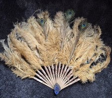 BURLESQUE OSTRICH FEATHER FOLDING 16 PLUME HAND FAN 1.2mt WIDE
