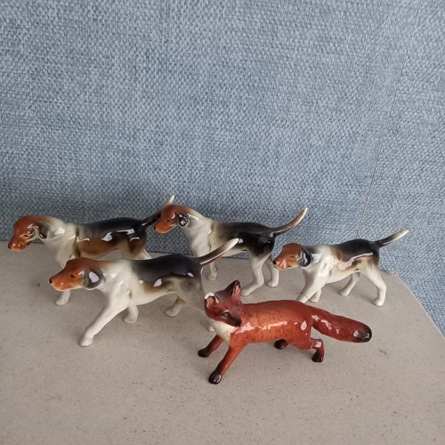 Vintage bretby hounds - bretby, &