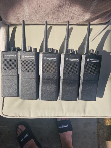 Motorola bundle radios working