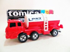 TOMY TOMICA 75 'FUSO TRUCK
