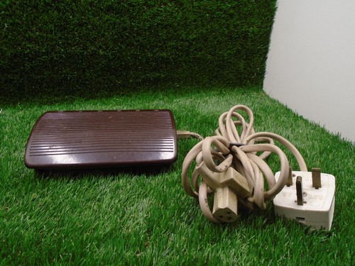 Singer 618775 052 - 618775-052, bakelite