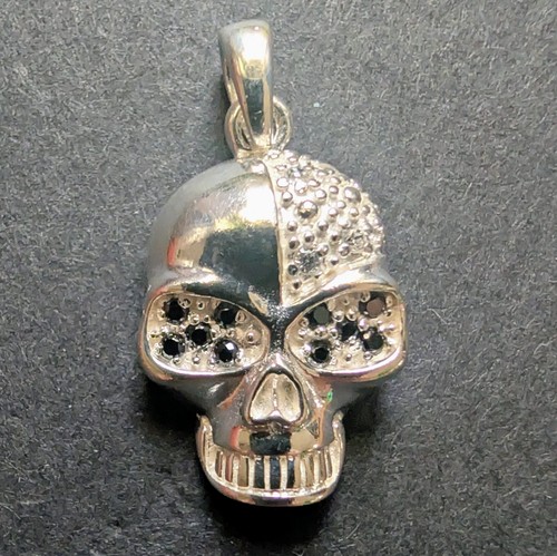Skull pendant charm - skull, charm.