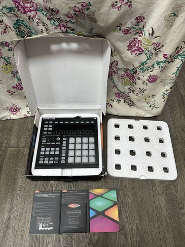 Native instruments maschine - instruments,