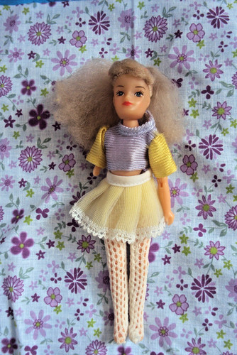 Vintage ocean toys - mini, sindy