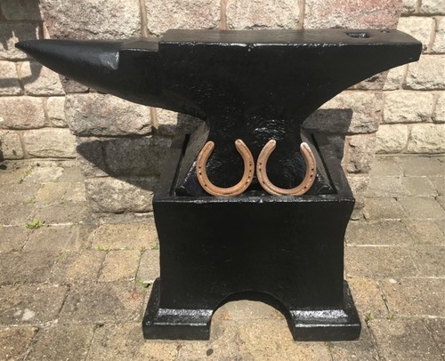 Real used horseshoes x 2 - 🐴,