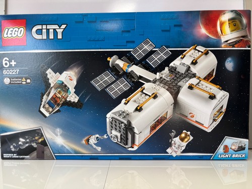 Lego city lunar space - lego,