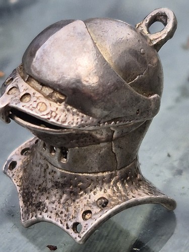 Vintage silver knights - silver, helmet