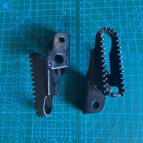 Generic trigger sm50 footpegs - trigger,