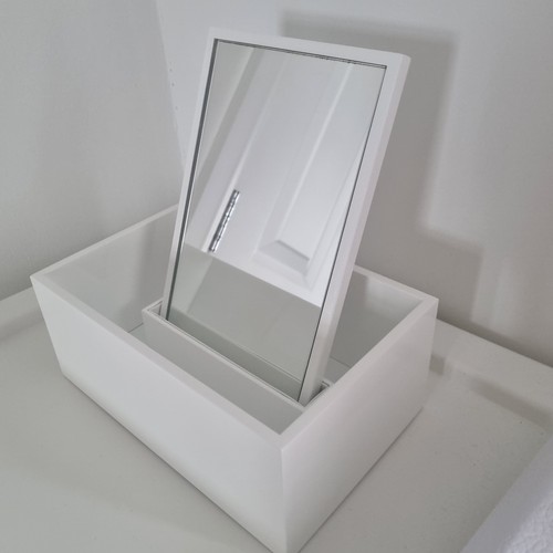Dior white lacquered vanity - lacquered,