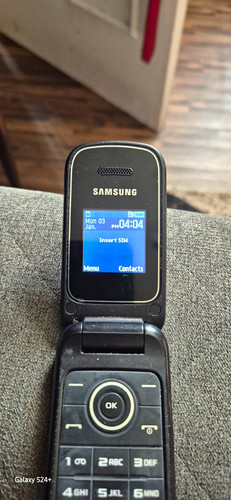Samsung e1190 black - black, flip
