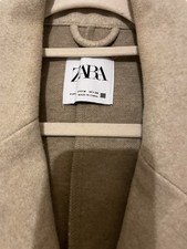 Zara Sleeveless Jacket Beige