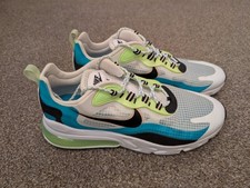 Nike Air Max 270 React SE -