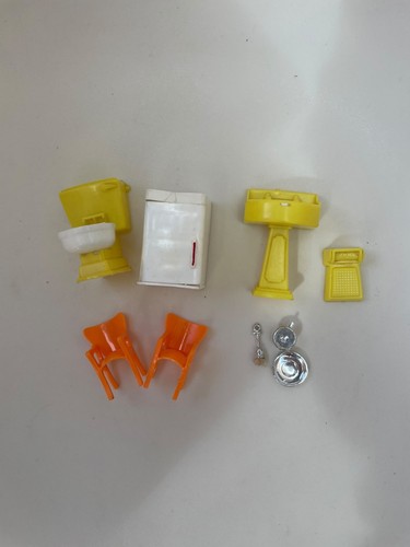 Vintage dolls house - dolls,