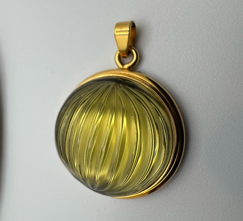 Lalique cabochon green ribbed - lalique,