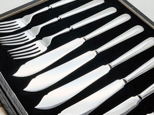 Cased heavy weight silver - cased,