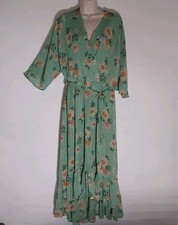 Stella Morgan Size 14 Dress Green Floaty Chiffon Summer Wrap  Dress Daisy Flower