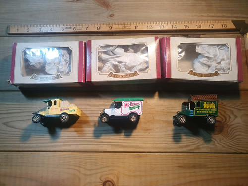 Oxford die cast vehicles - oxford,