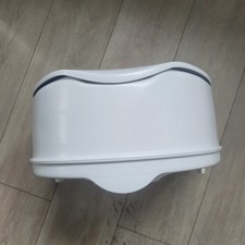 Homecraft Savanah Raised Toilet Seat 6" with Lid, Elongated & Elevated Lock Seat