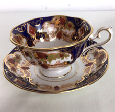 Vintage Royal Albert Heirloom Avon Teacup & Saucer  Bone China England