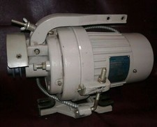 ONE INDUSTRIAL SEWING MACHINE