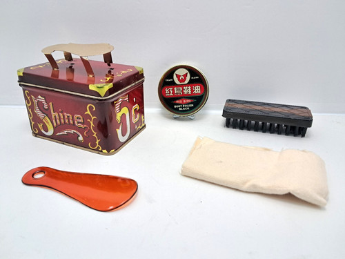 Vintage red bird - bird, boot