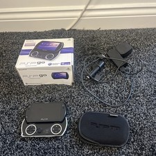 PSP Go Boxed With 12 preloaded games and Original box