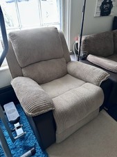 Extendable Comfy Armchair