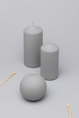 Pillar candles hand - hand, finished