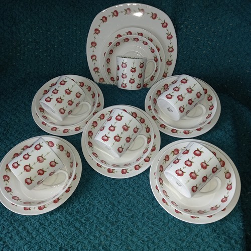 Susie cooper wedgwood apple - susie,