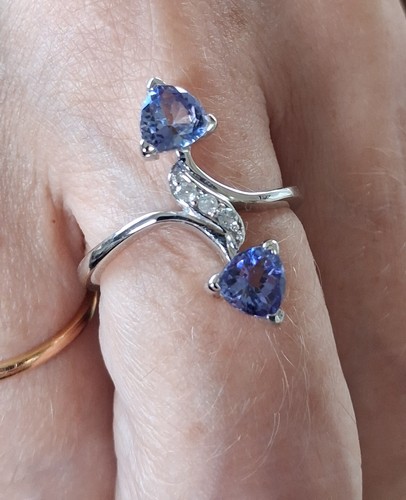 White gold tanzanite and - white,