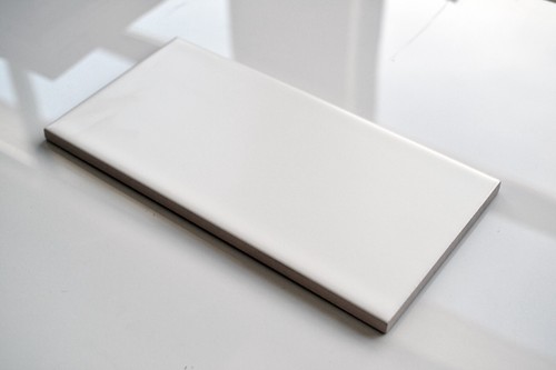 Gloss matt finish white - or,
