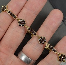 Vintage 9 Carat Yellow Gold and Bohemian Garnet Bracelet 6 3/4"