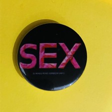 Sex Malcom McLaren Vivienne Westwood Shop Logo 25mm Pin Badge Punk Sex Pistols