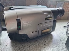 Sony Handycam CCD-TRV64E