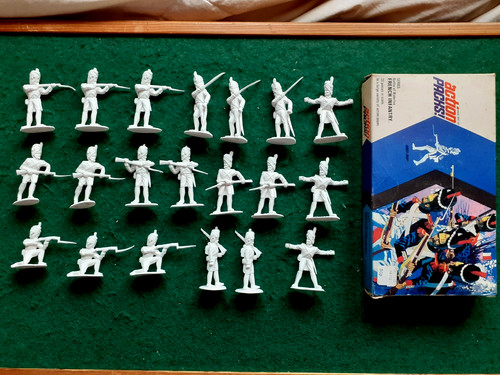 Action packs 32 - 1/32,