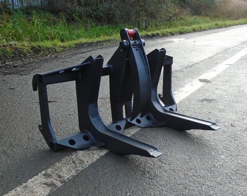 Compact tractor smaller - compact, skid