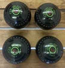 Thomas Taylor Lawn Bowls Set