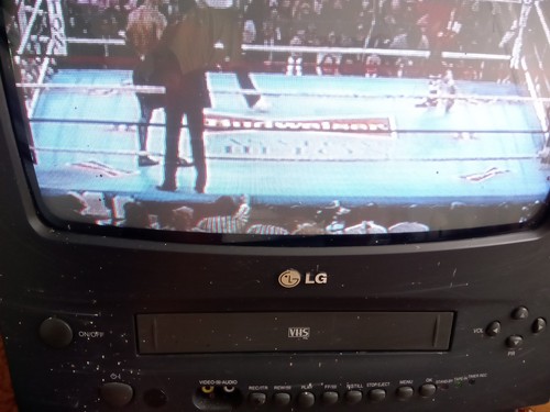 14u73 inch crt vhs - ,