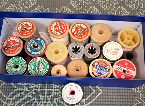 Vintage modern cotton reels - vintage/modern,